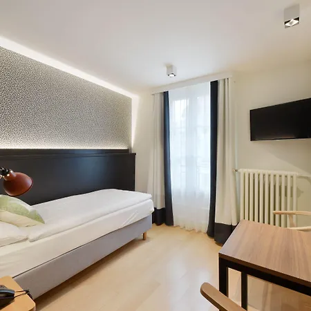 Pax Hotel