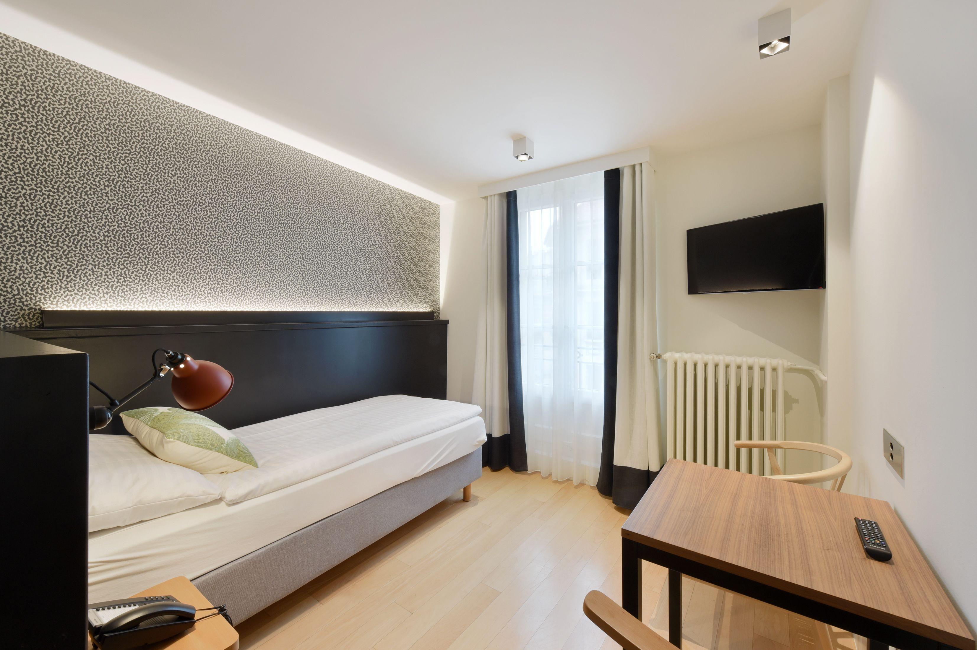 Pax Hotel
